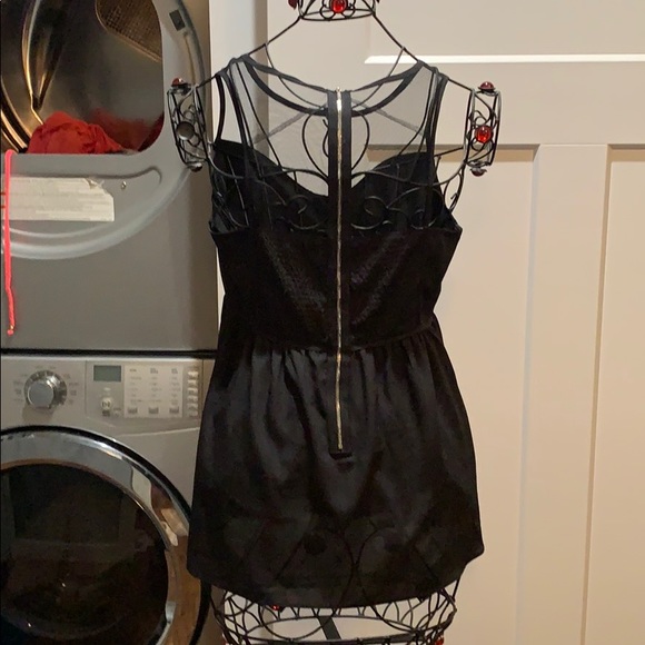 Top - Picture 3 of 3